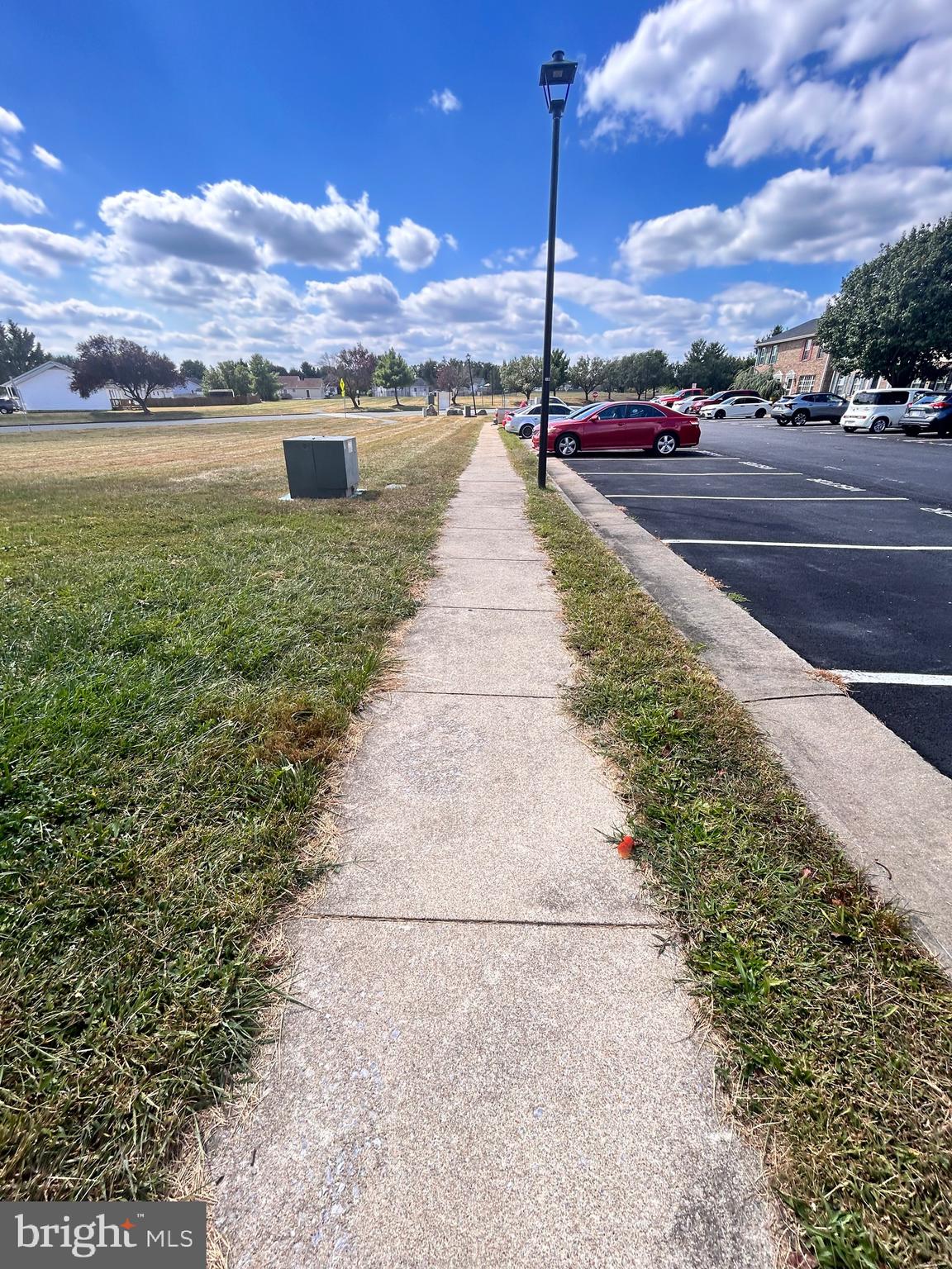 HUNTINGTON MEADOWS - Residential Lease