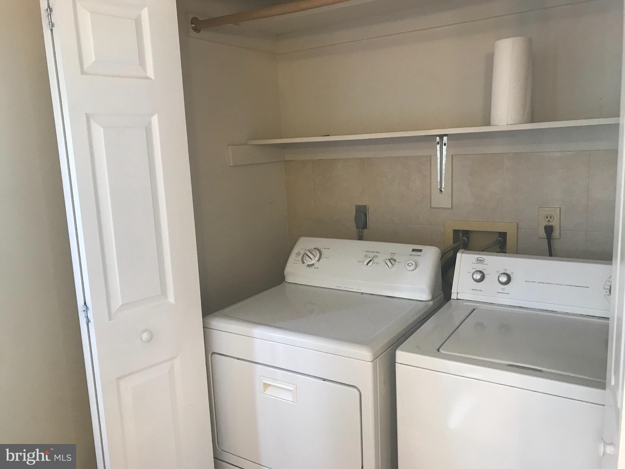 HUNTINGTON MEADOWS - Residential Lease