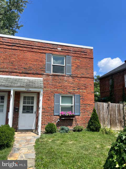 Photo of 829 S Irving Street, ARLINGTON, VA 22204 (MLS # VAAR2076074)