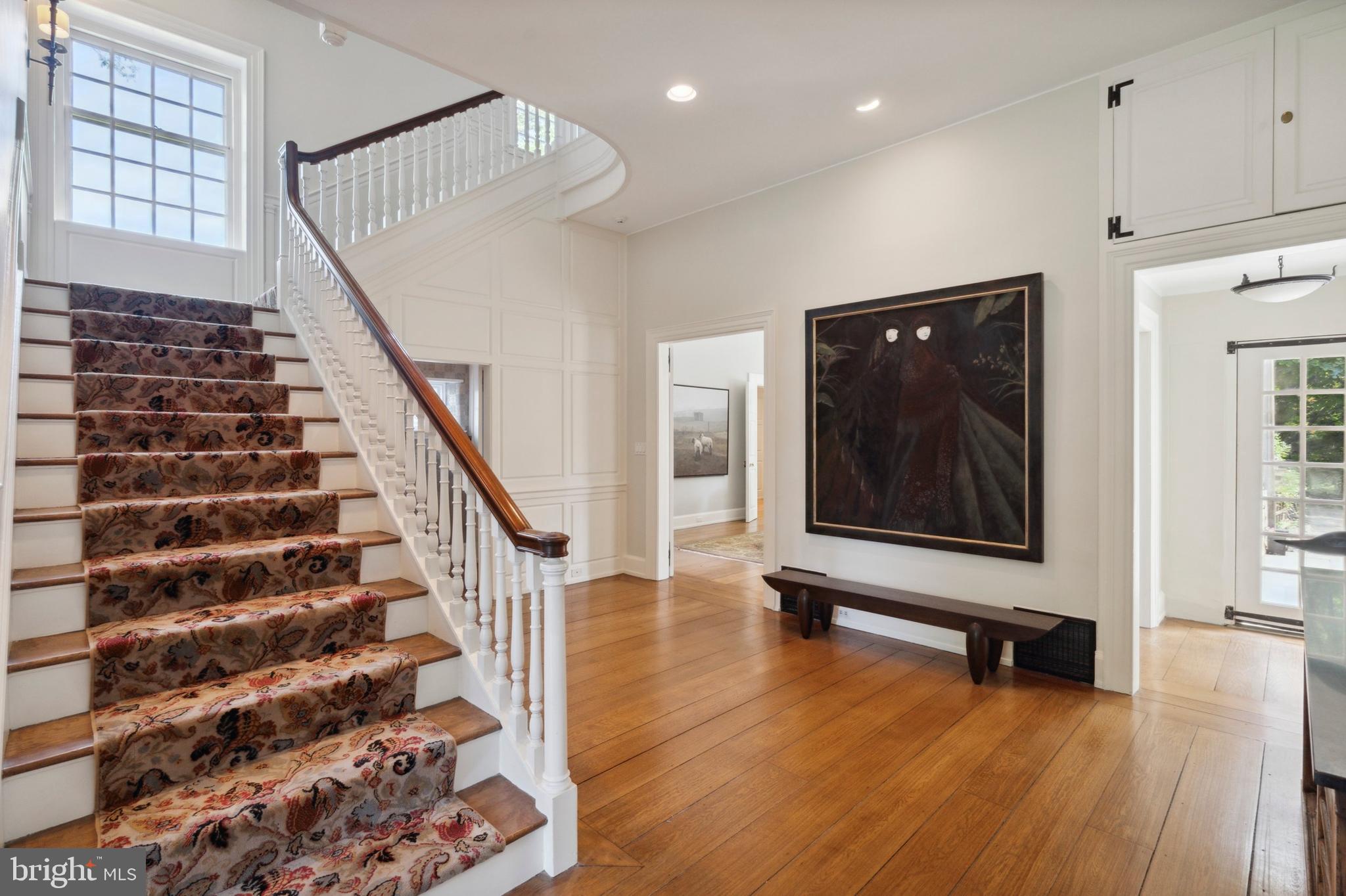 CHESTNUT HILL - Residential