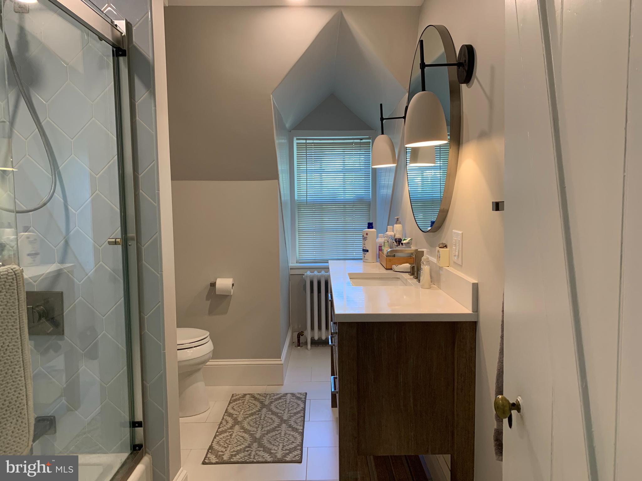 CHESTNUT HILL - Residential