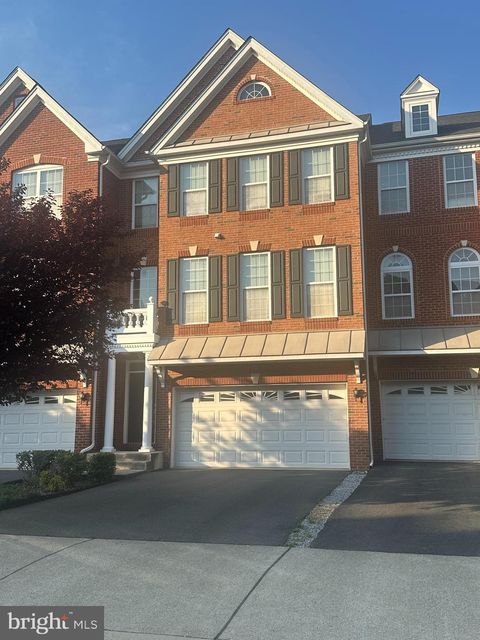 Photo of 42852 Edgegrove Heights Terrace, ASHBURN, VA 20148 (MLS # VALO2125804)