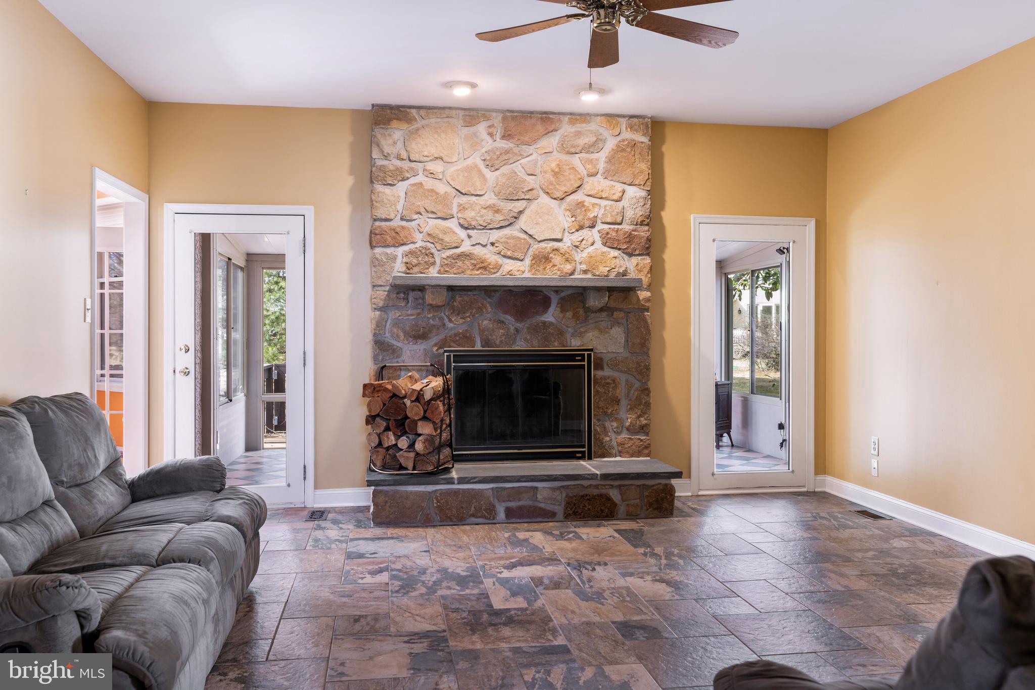 CEDAR GROVE FARM - Residential