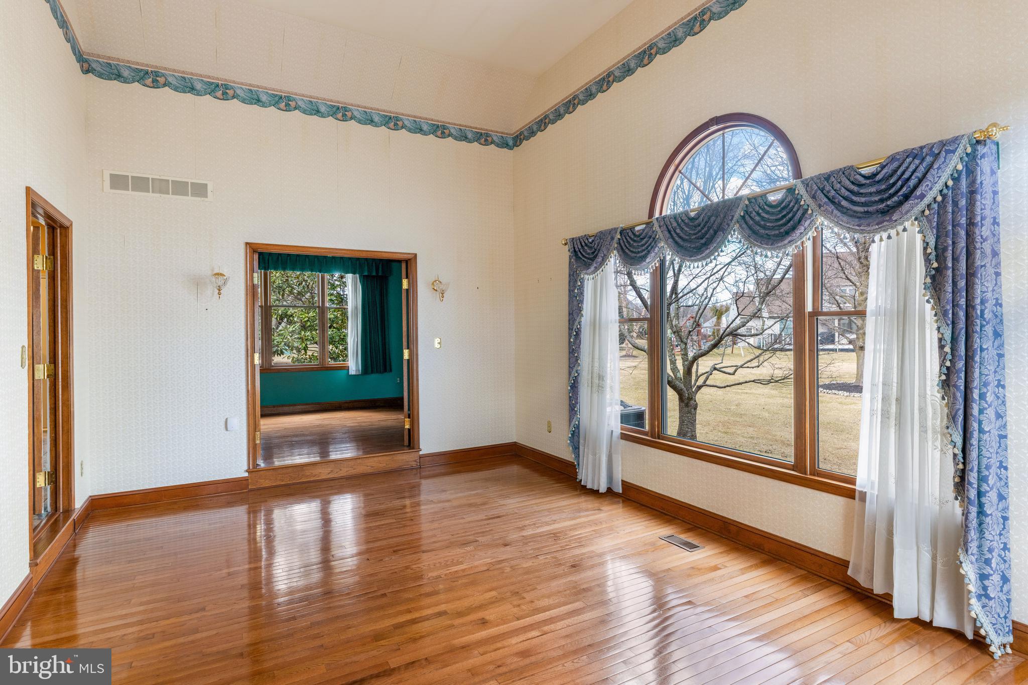 CEDAR GROVE FARM - Residential