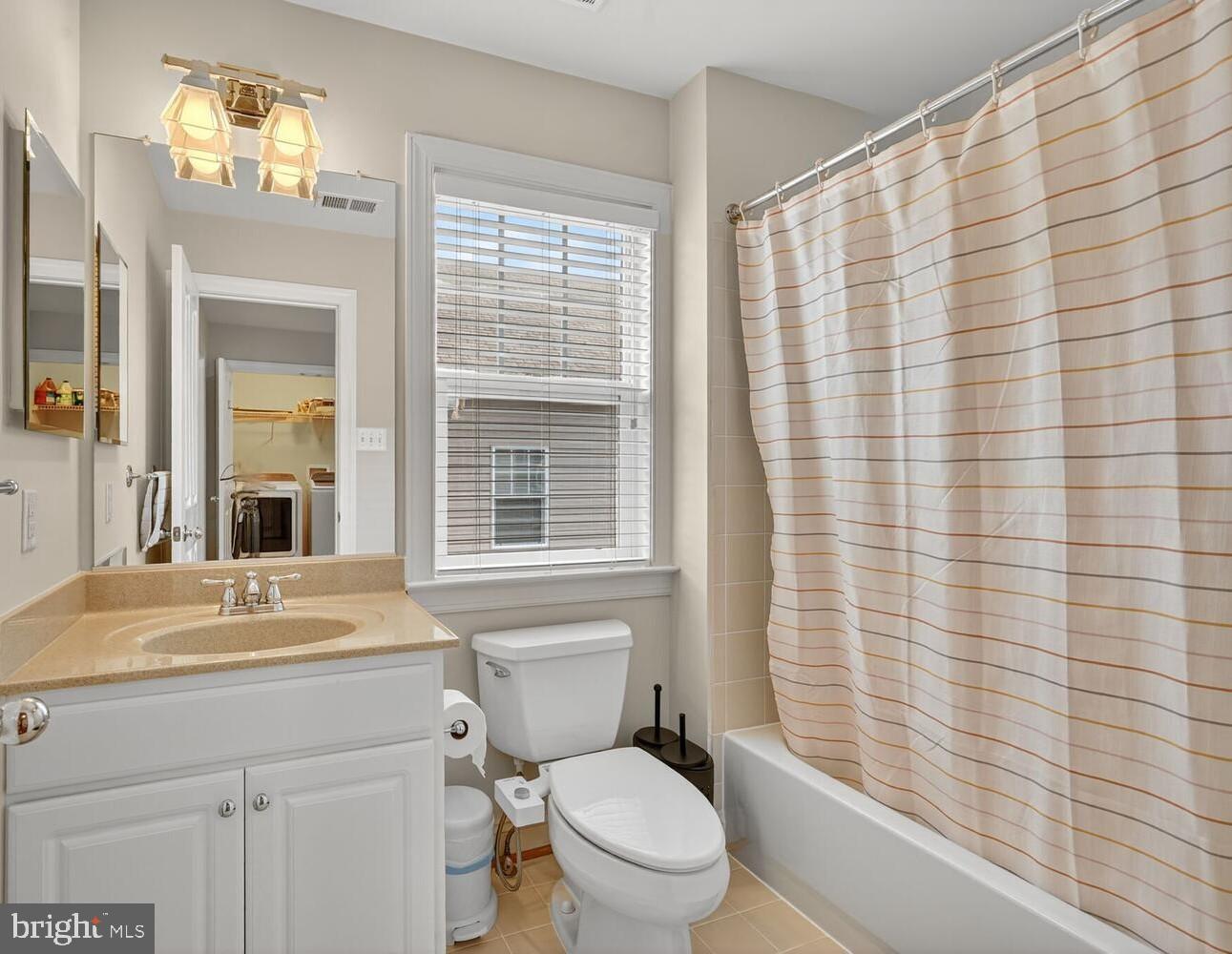 NORTH KENSINGTON - Residential