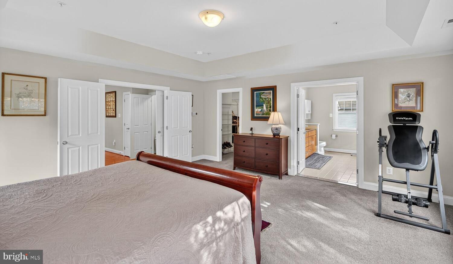 NORTH KENSINGTON - Residential