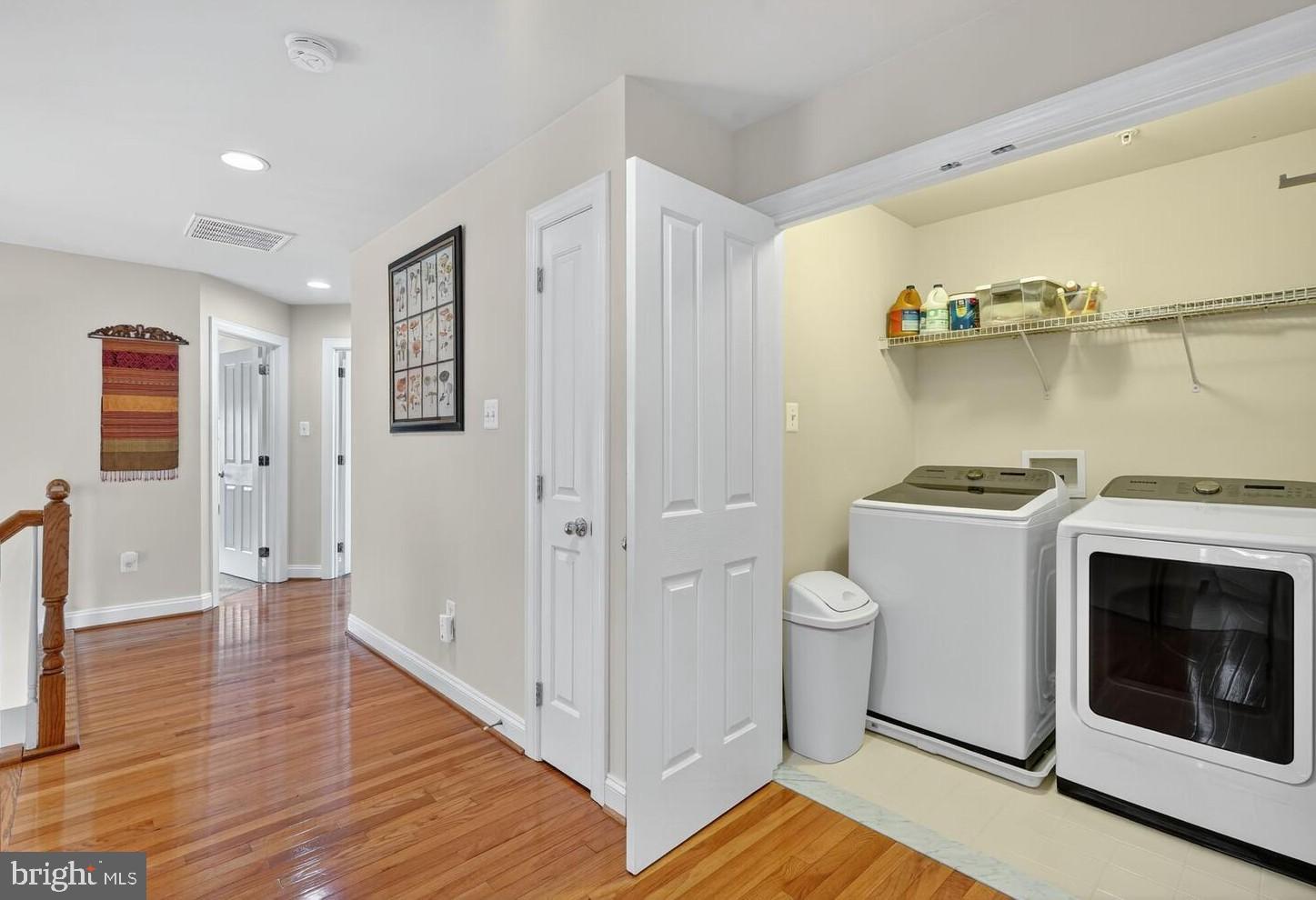 NORTH KENSINGTON - Residential