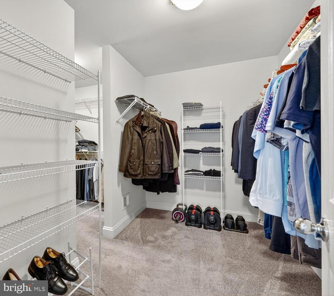 NORTH KENSINGTON - Residential