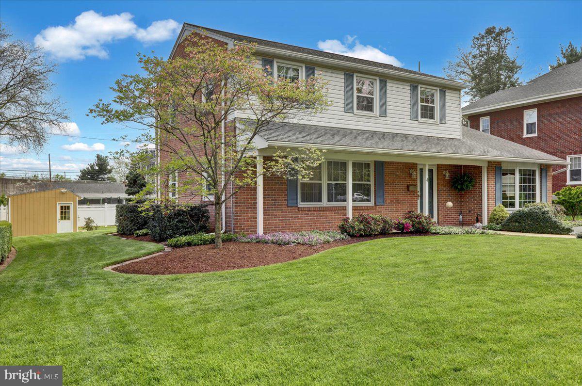 WYOMISSING HILLS - Residential
