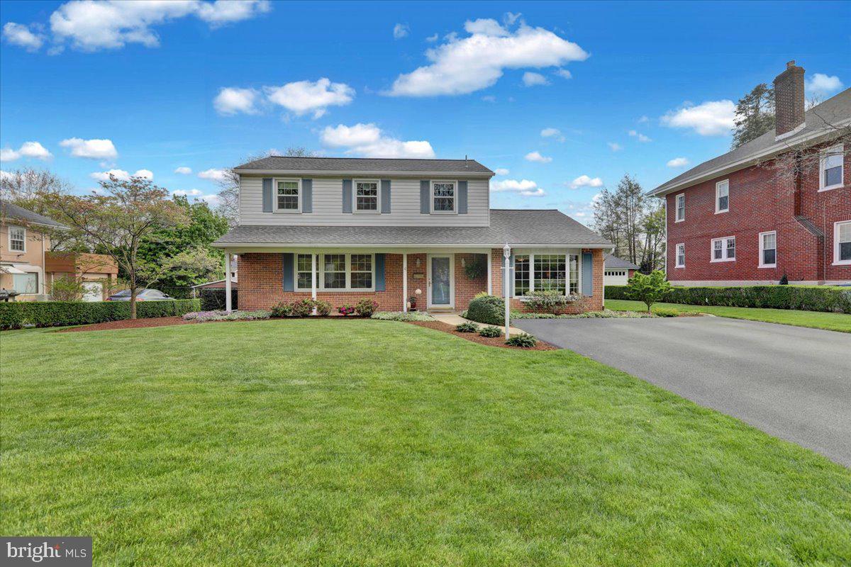 WYOMISSING HILLS - Residential