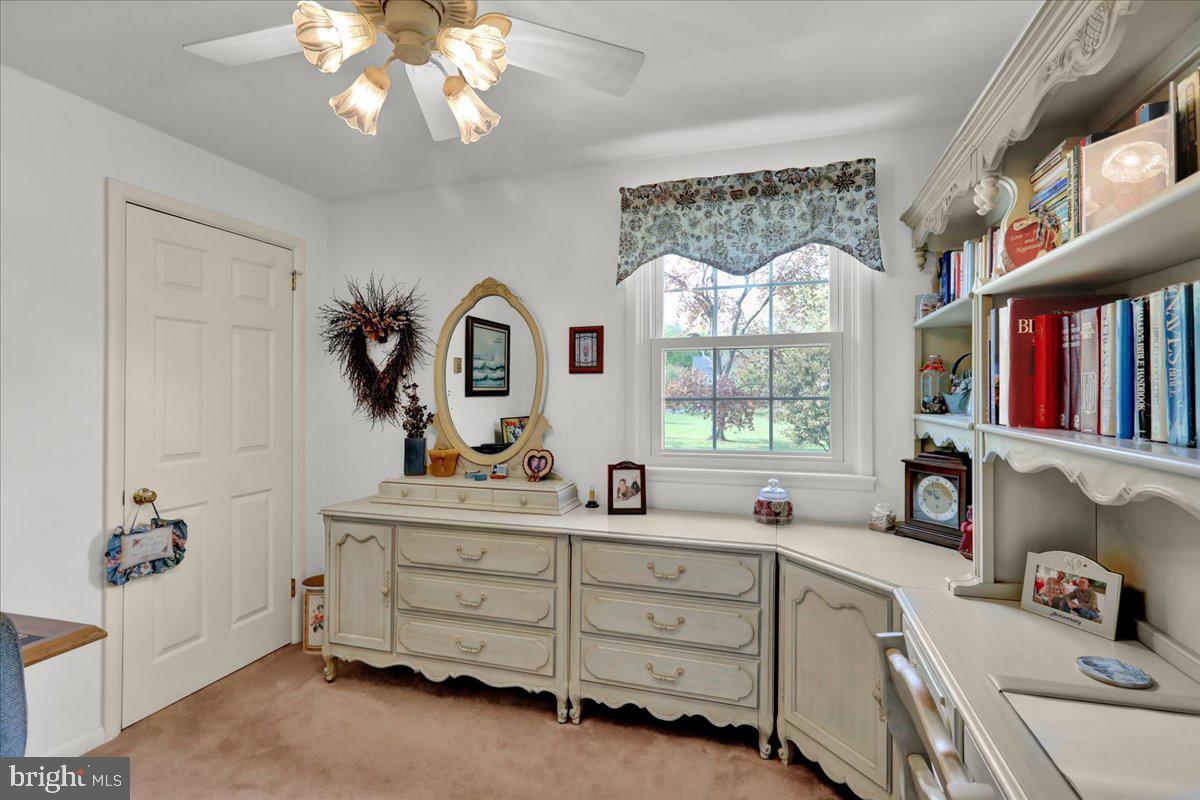 WYOMISSING HILLS - Residential
