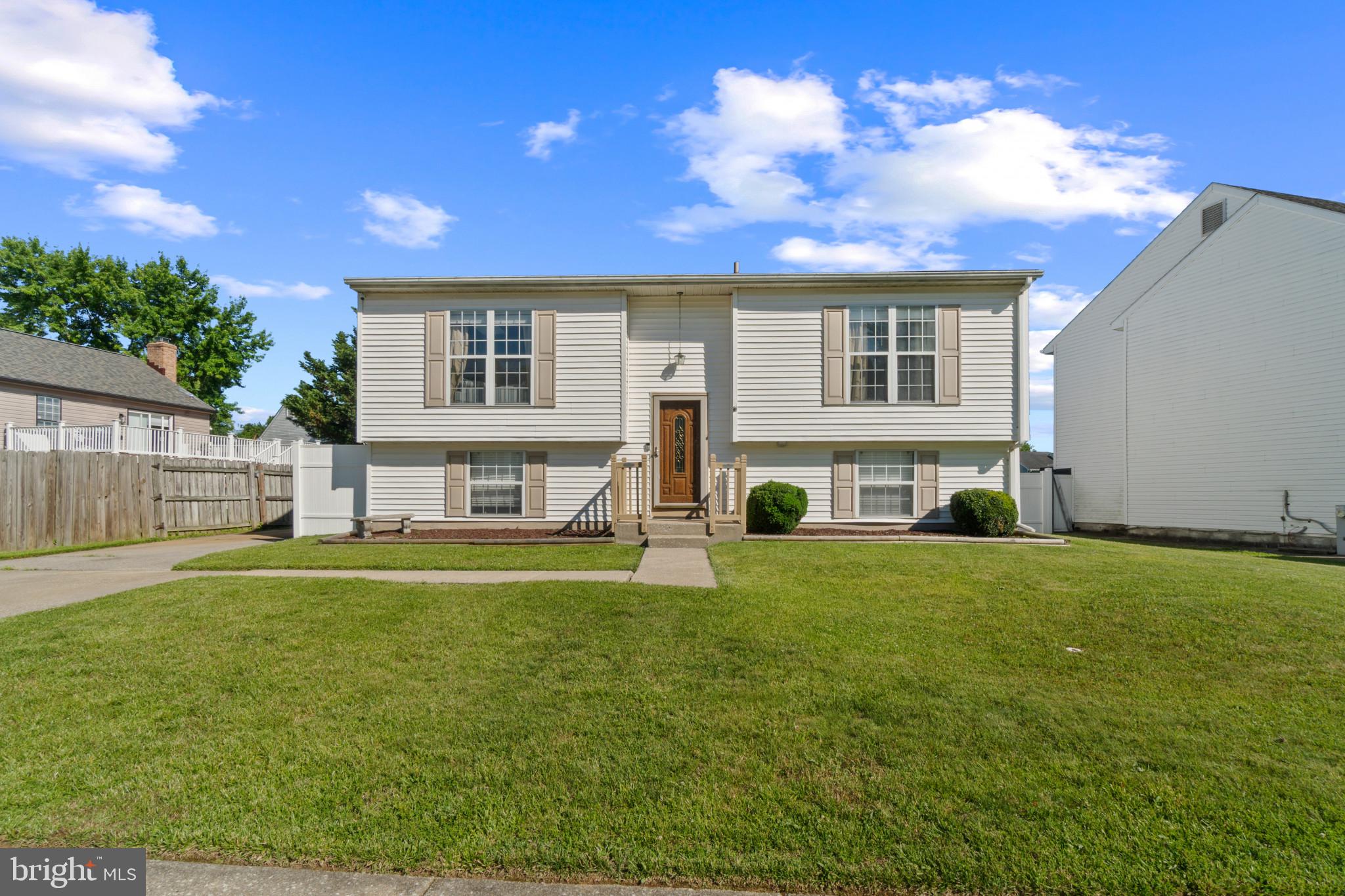 7113 OLIVIA RD