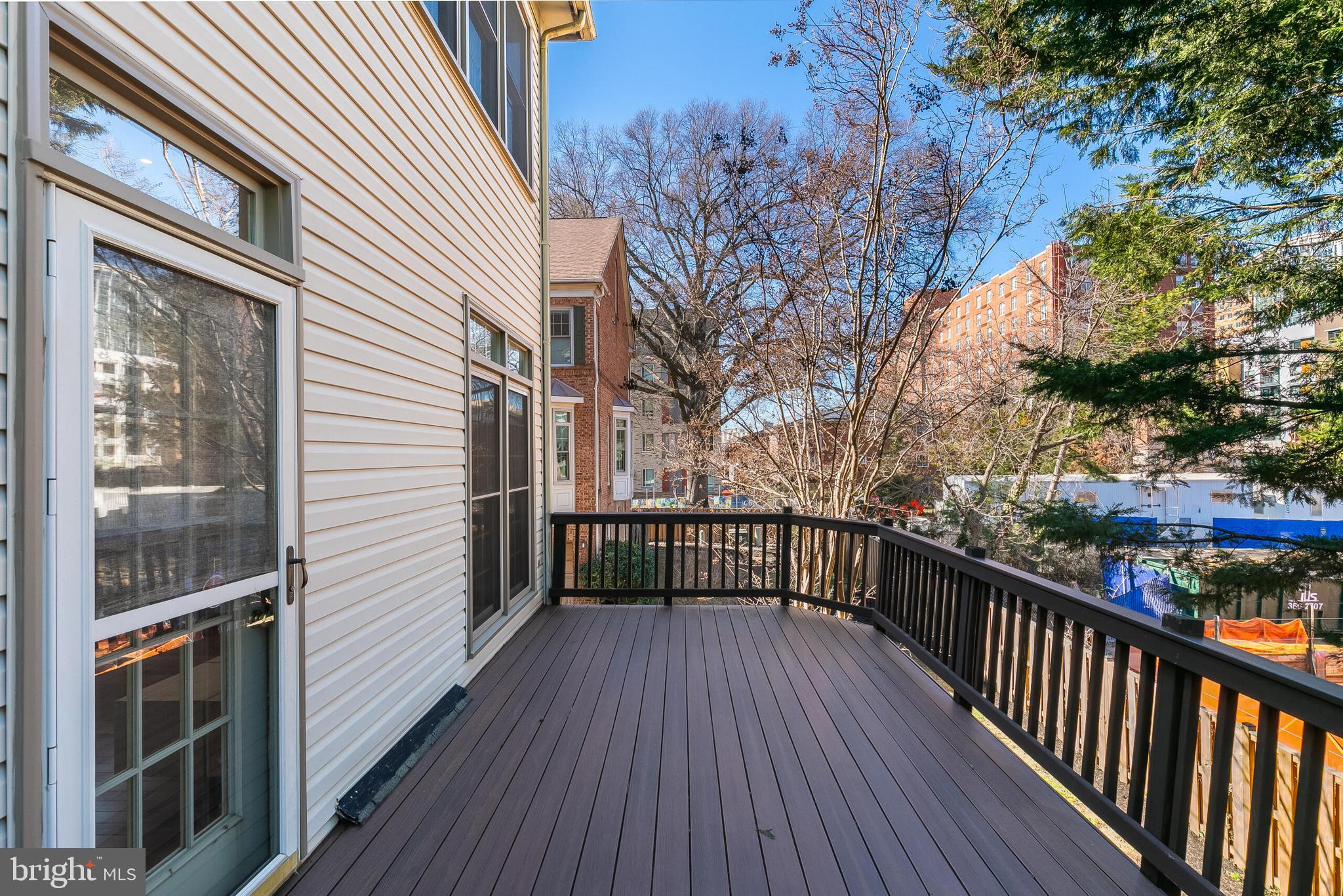 BALLSTON CREST - Residential Lease