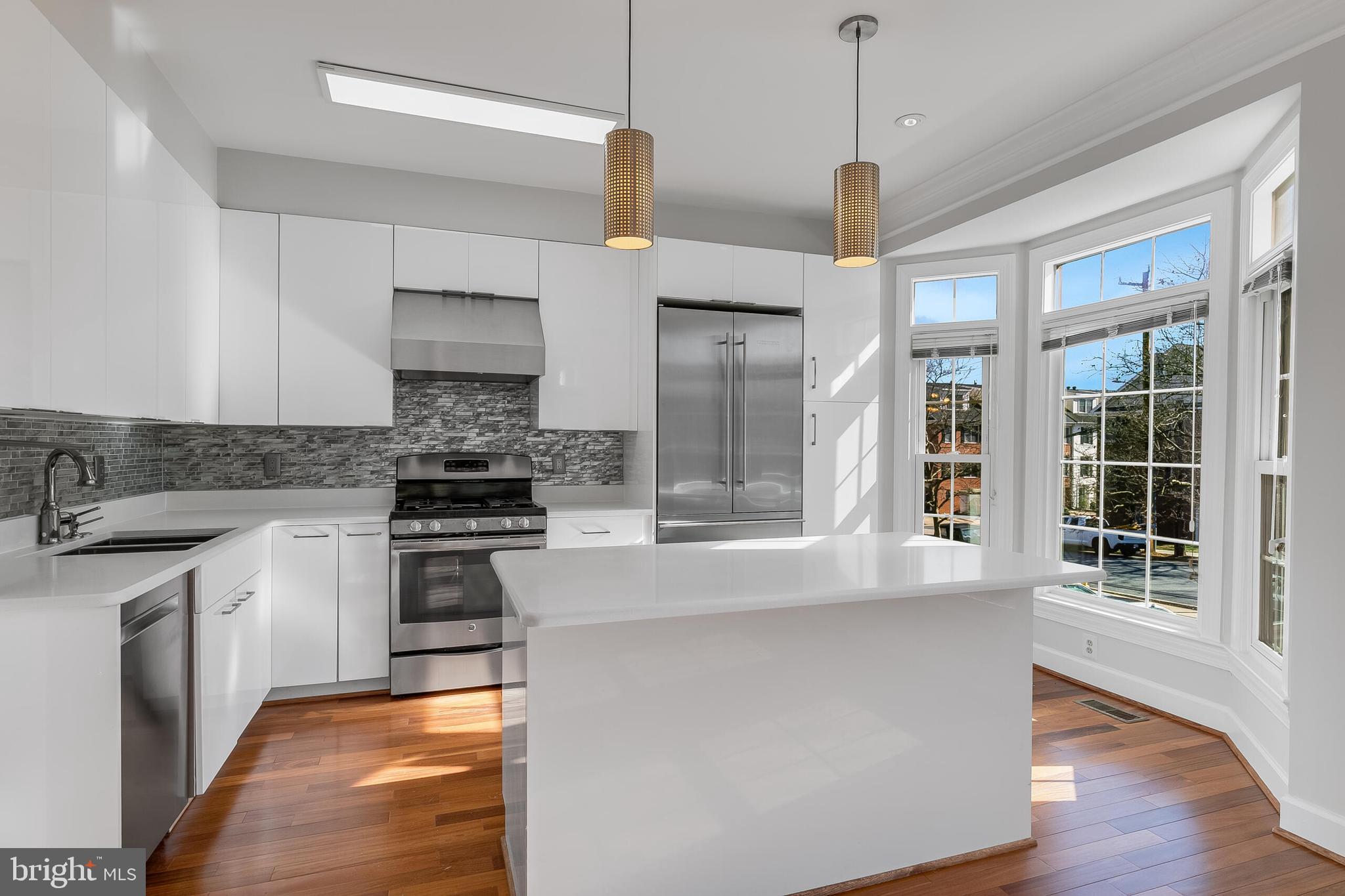 BALLSTON CREST - Residential Lease