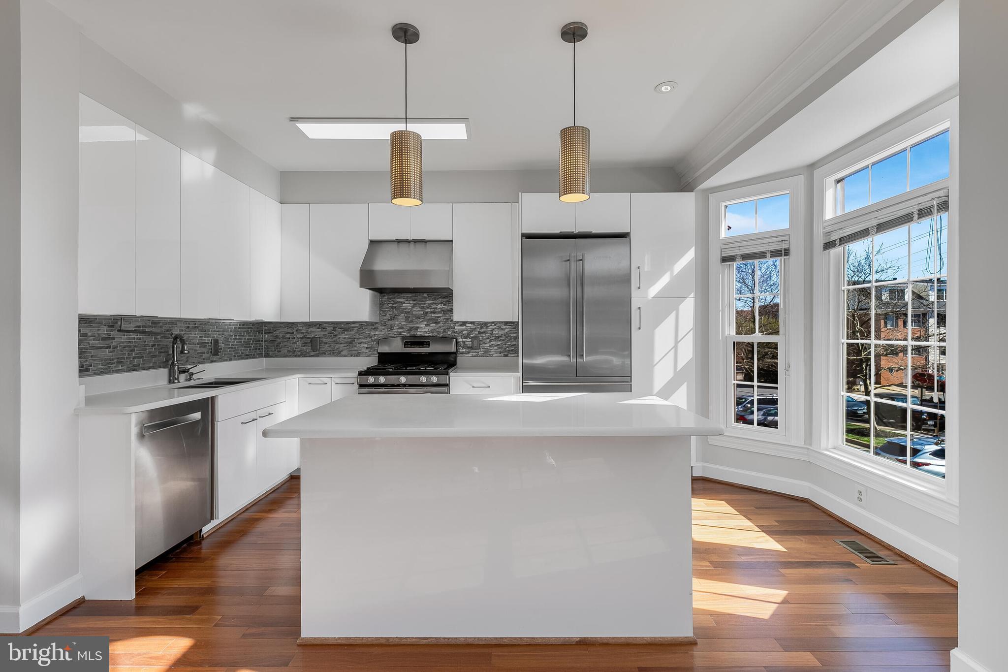 BALLSTON CREST - Residential Lease