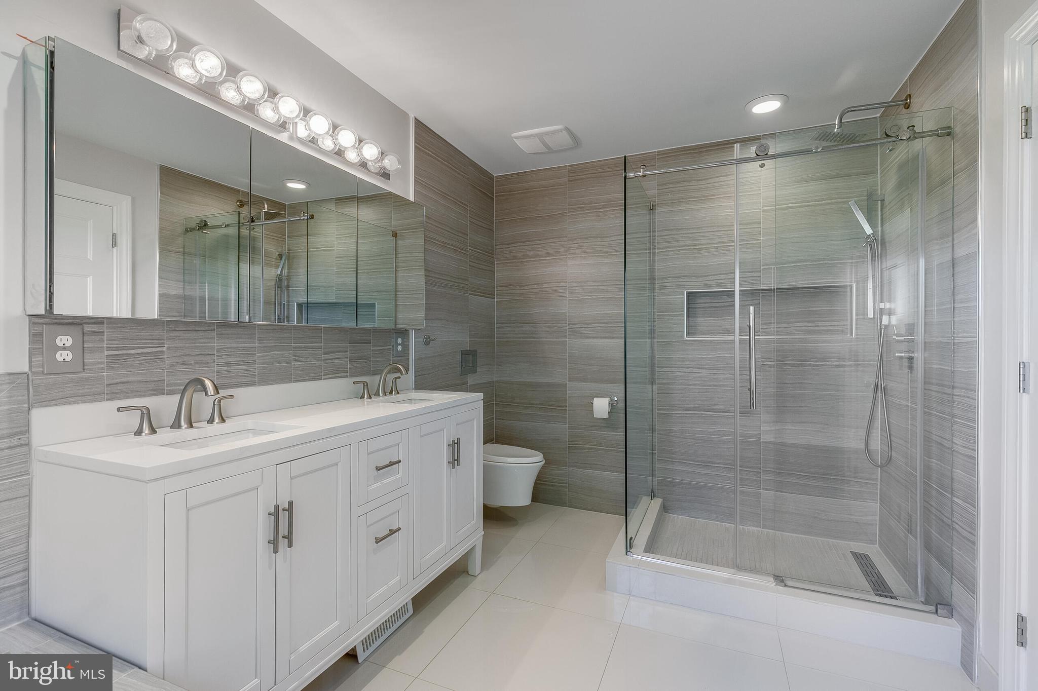 BALLSTON CREST - Residential Lease