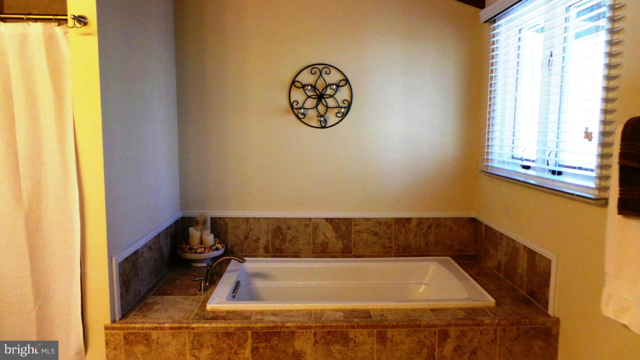 BESS MAR ESTATES - Residential