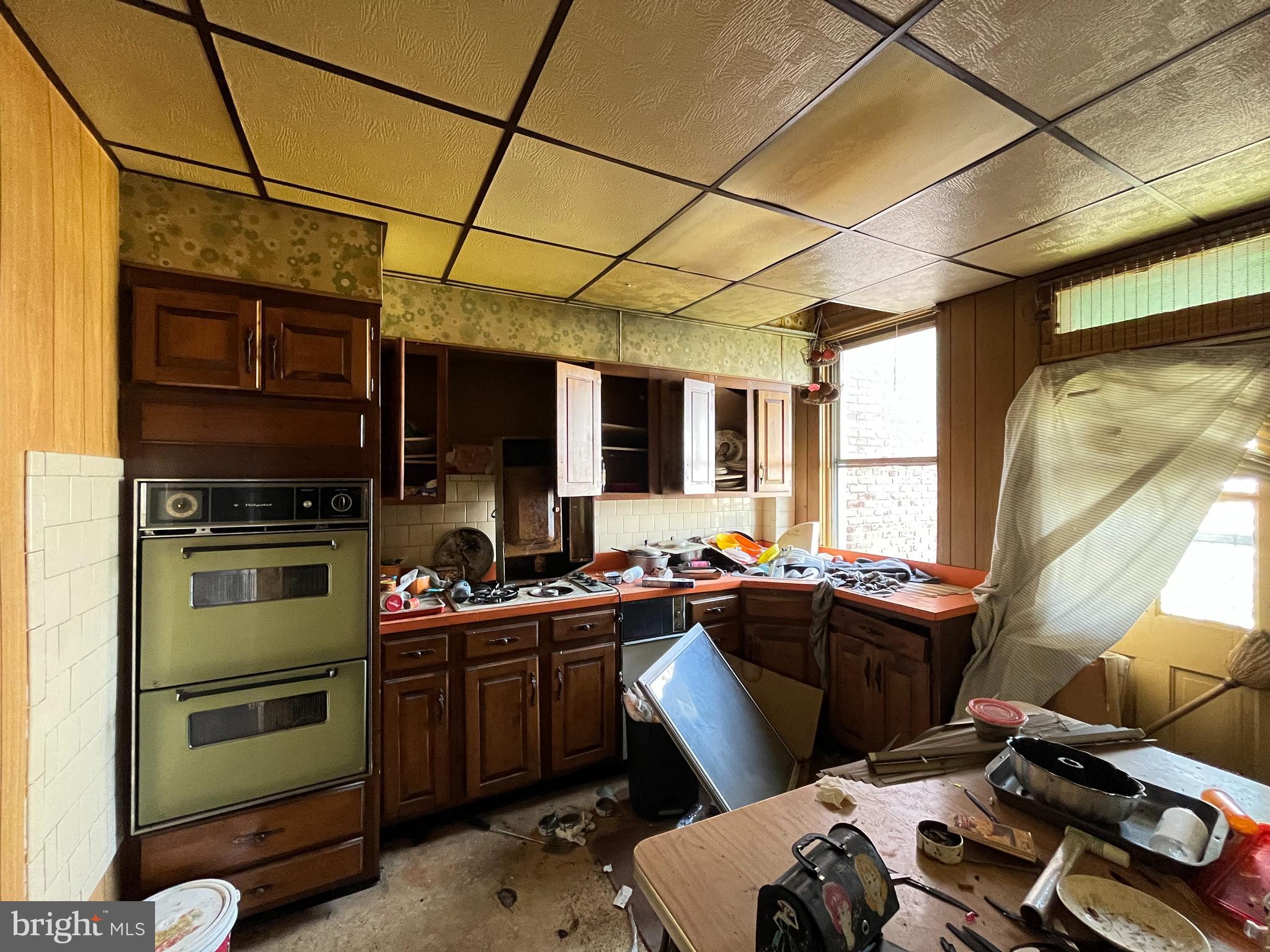 EDGEWOOD - Residential