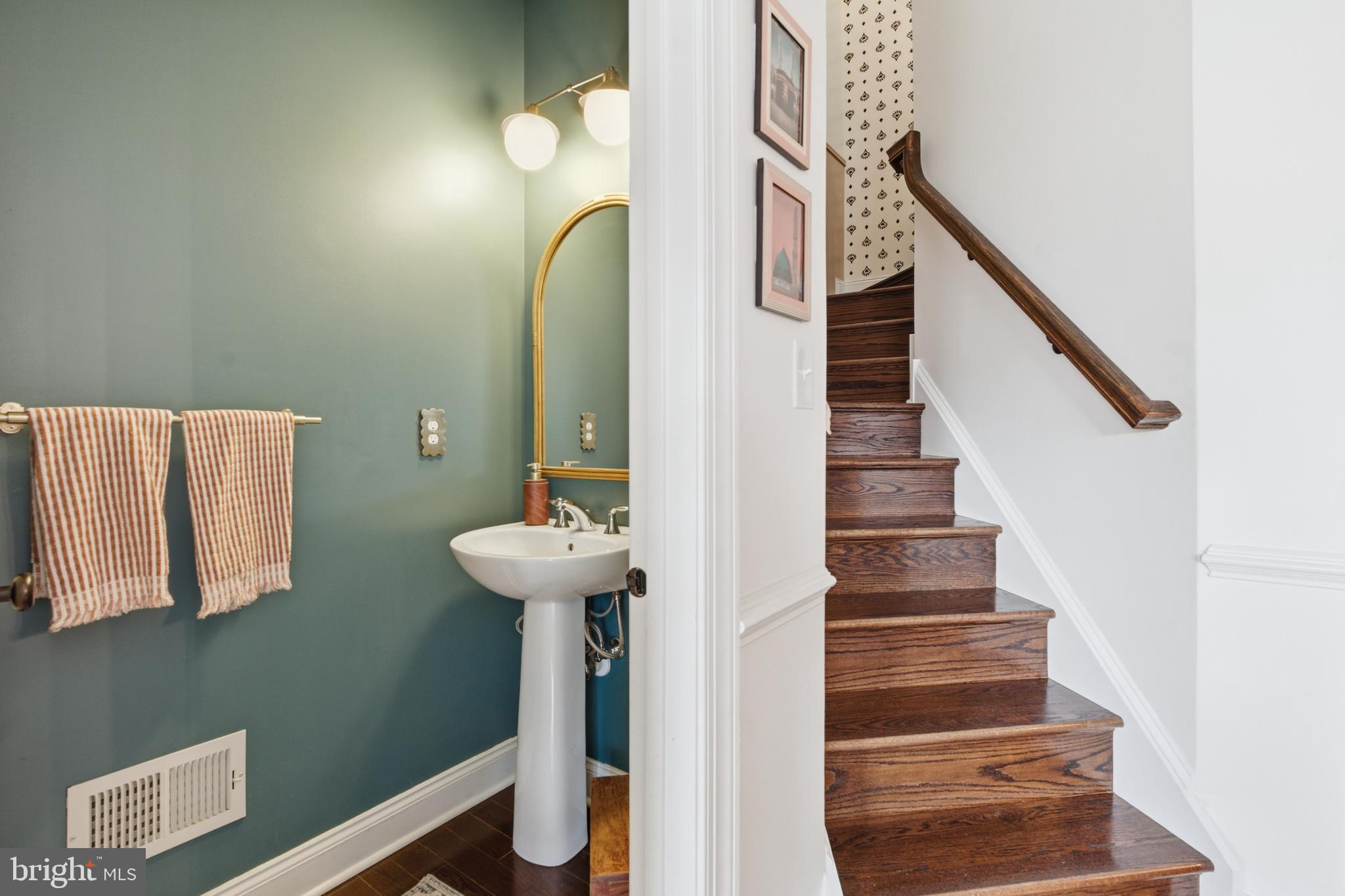 RAVENSCLIFF - Residential