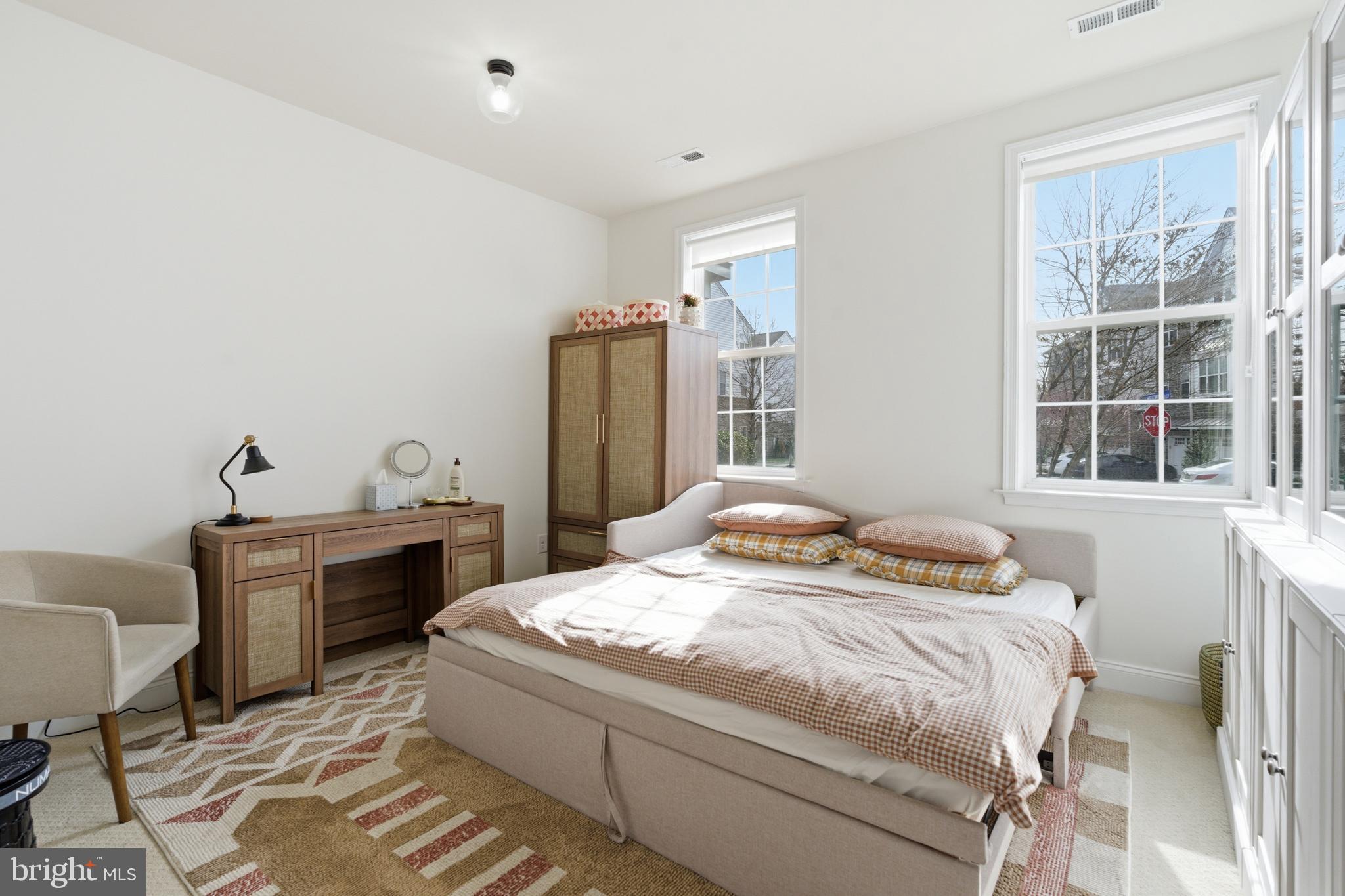 RAVENSCLIFF - Residential