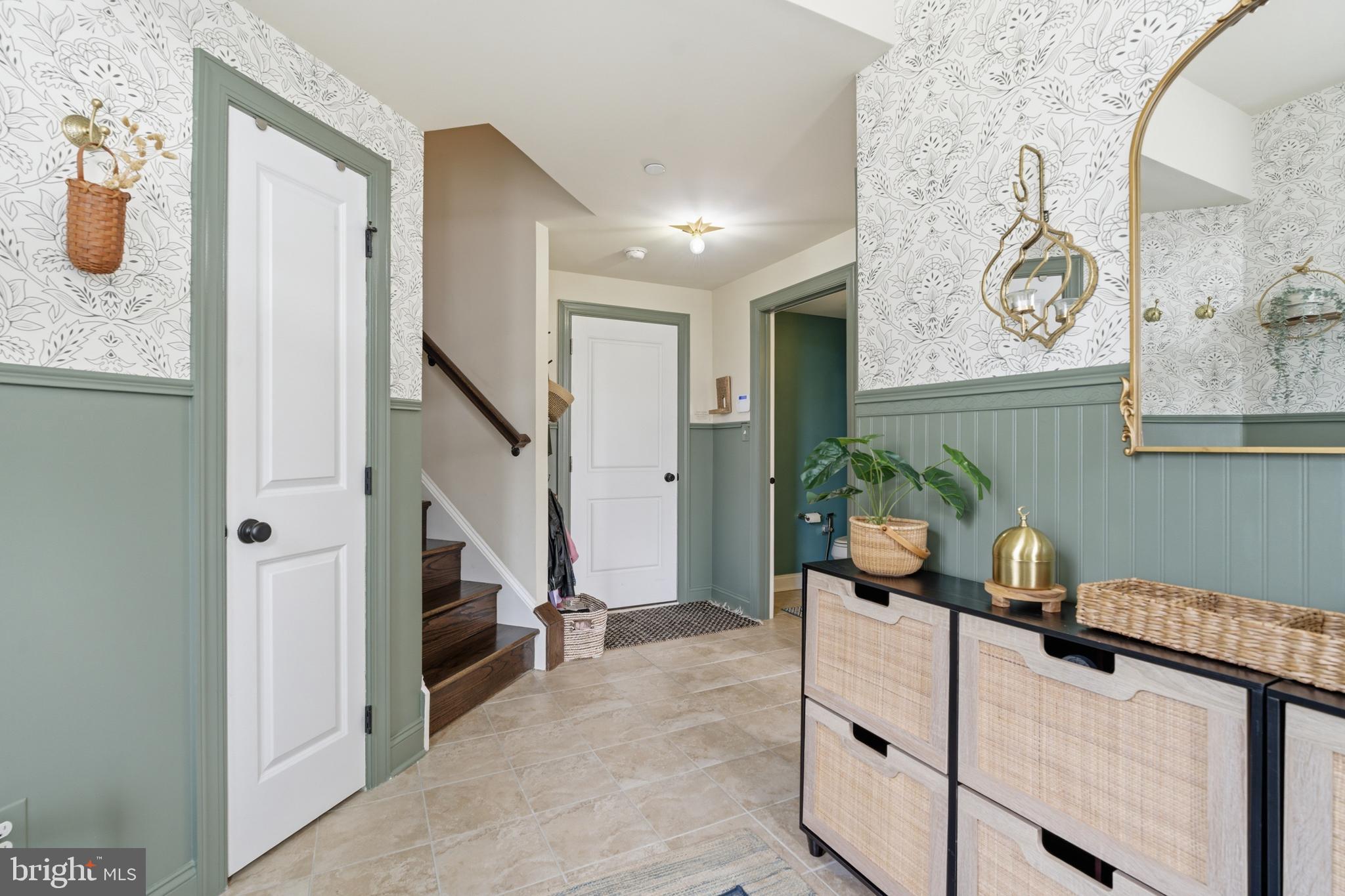 RAVENSCLIFF - Residential