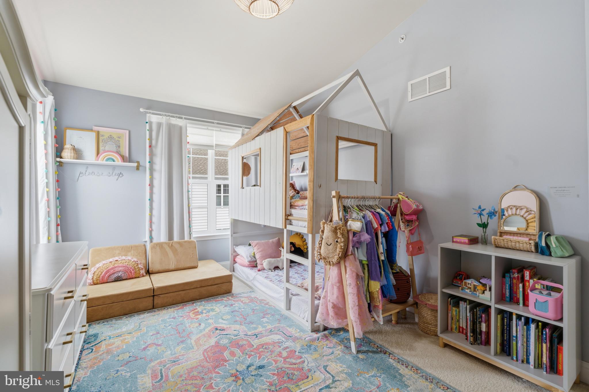 RAVENSCLIFF - Residential