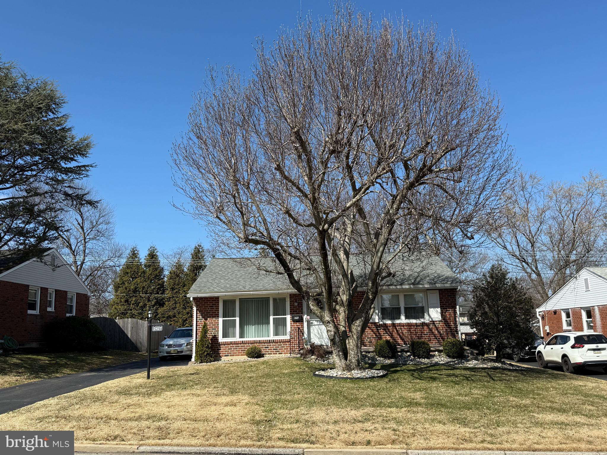 2427 SPRINGVIEW ROAD