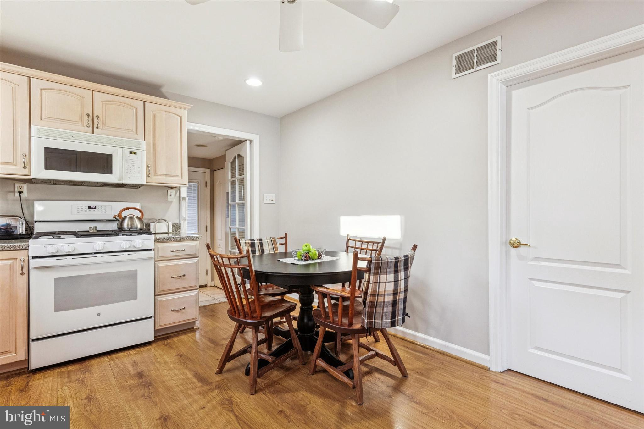 COLESTON - Residential