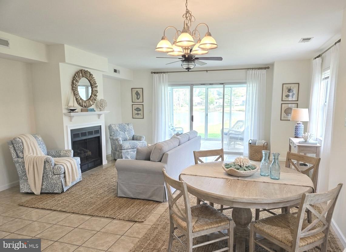 MALLARD LAKES - Residential