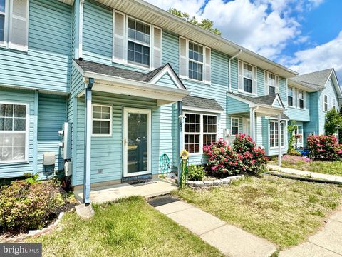 51 GRANT LANE BERLIN NJ 08009