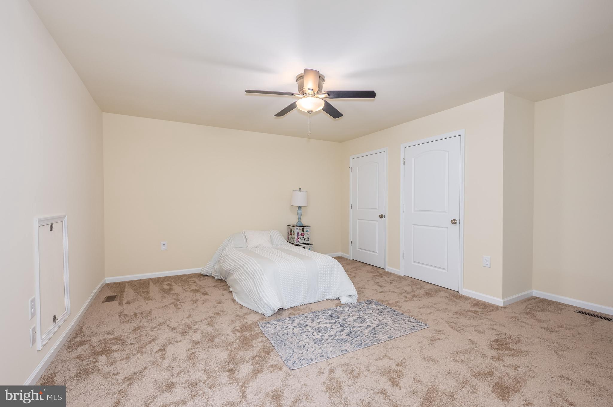 LOCUST HILL - Residential