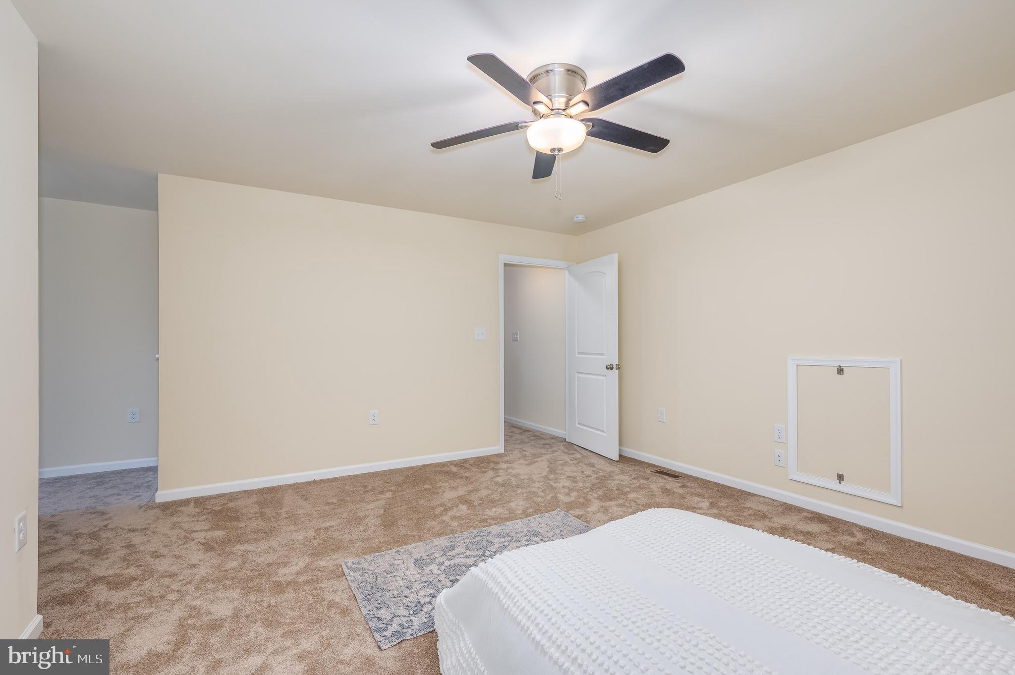 LOCUST HILL - Residential