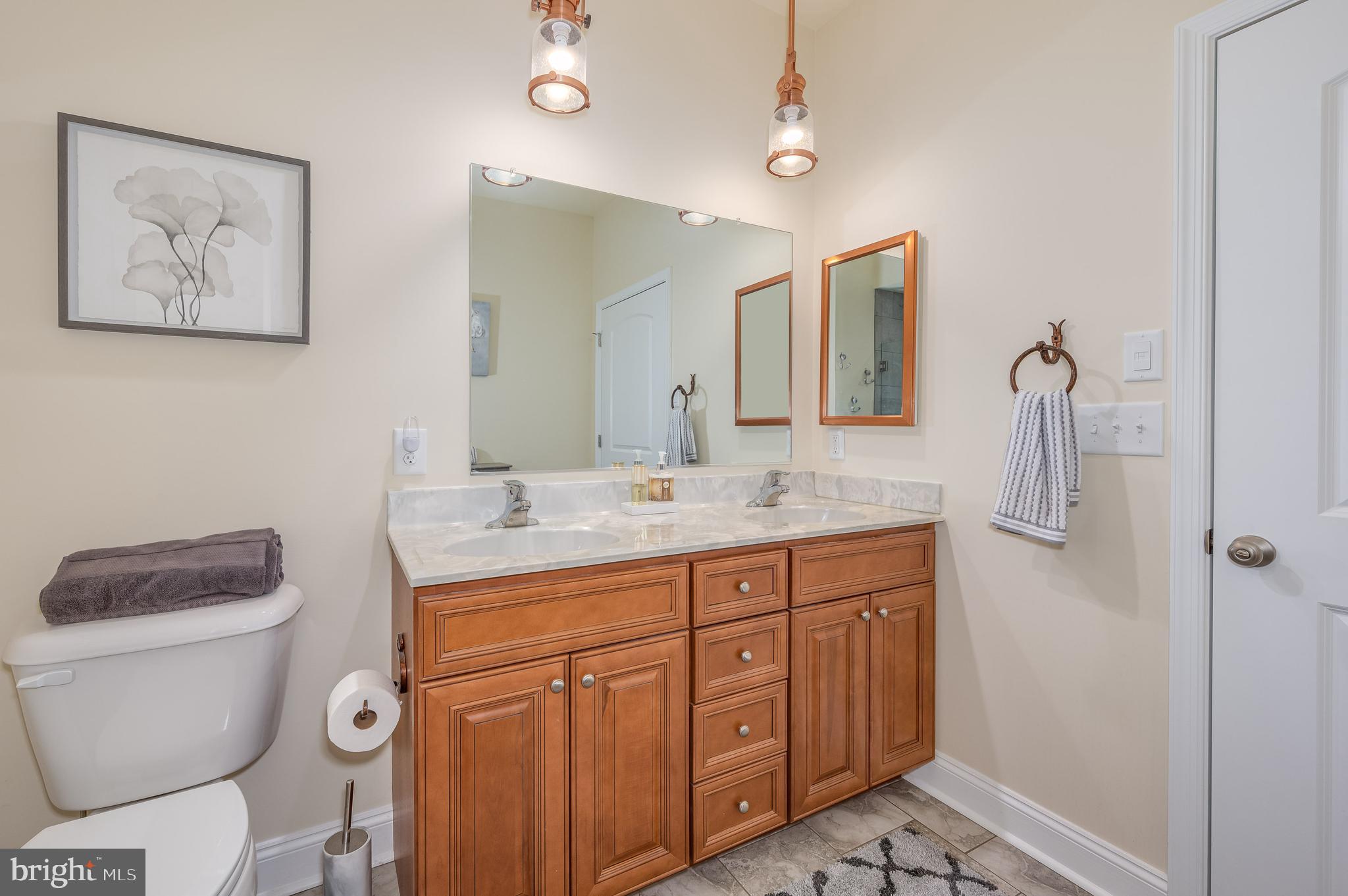 LOCUST HILL - Residential