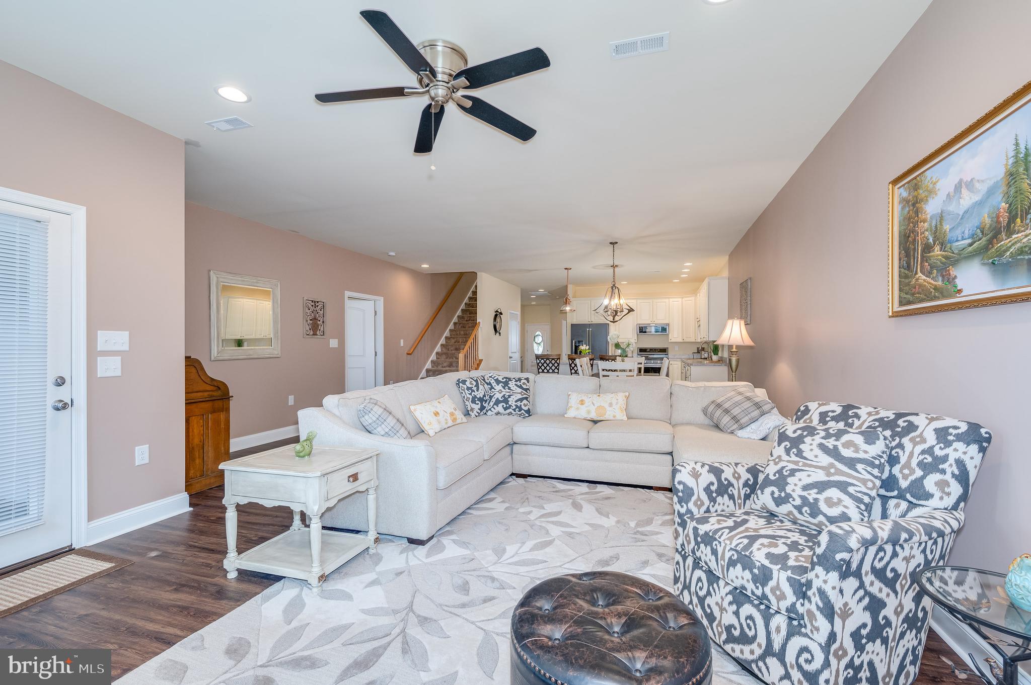 LOCUST HILL - Residential