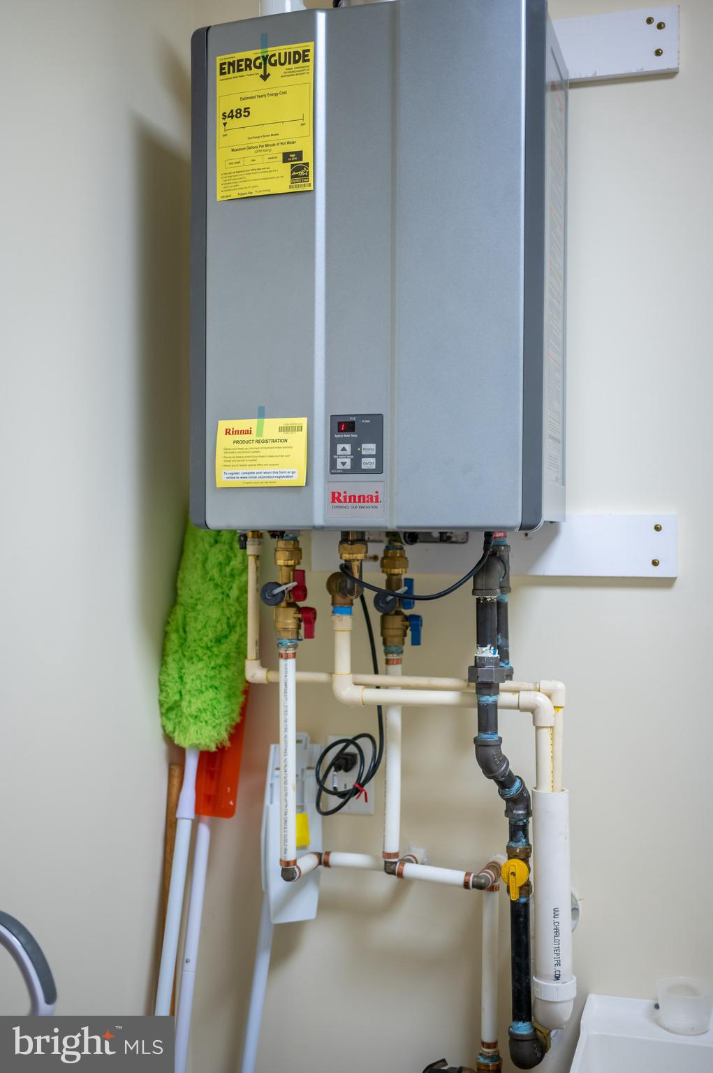 LOCUST HILL - Residential