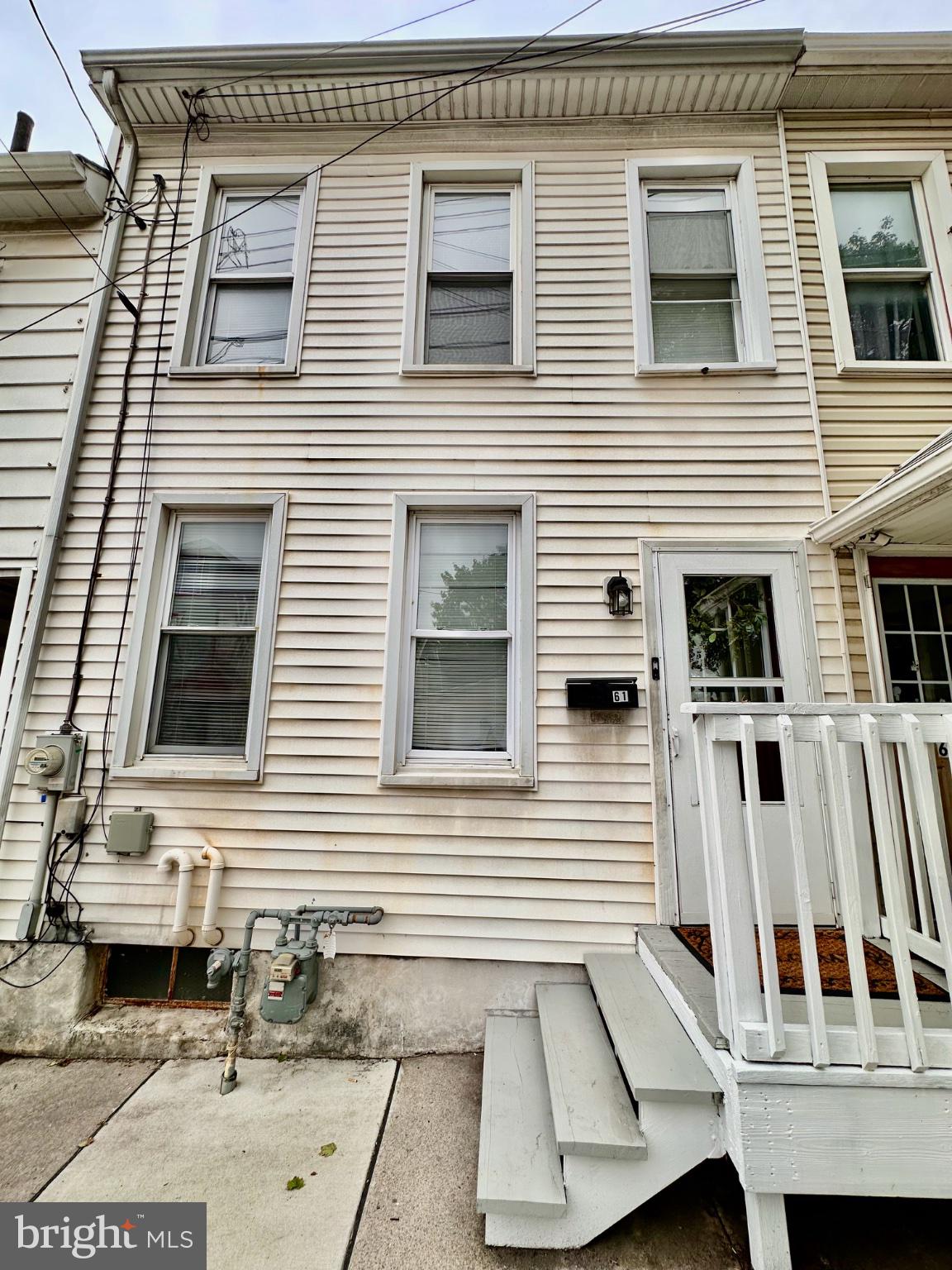 61 N 12TH STREET