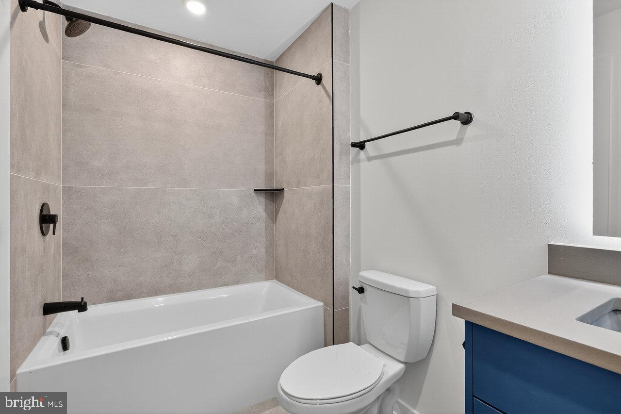 WEST KENSINGTON - Residential Lease