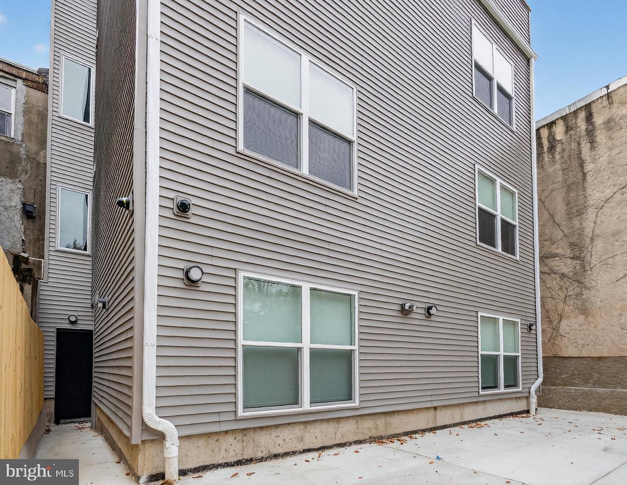 WEST KENSINGTON - Residential Lease