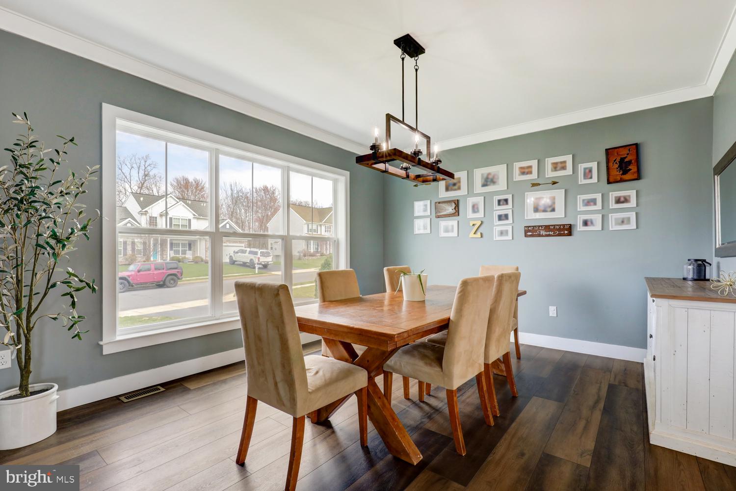 STONEY POINTE - Residential