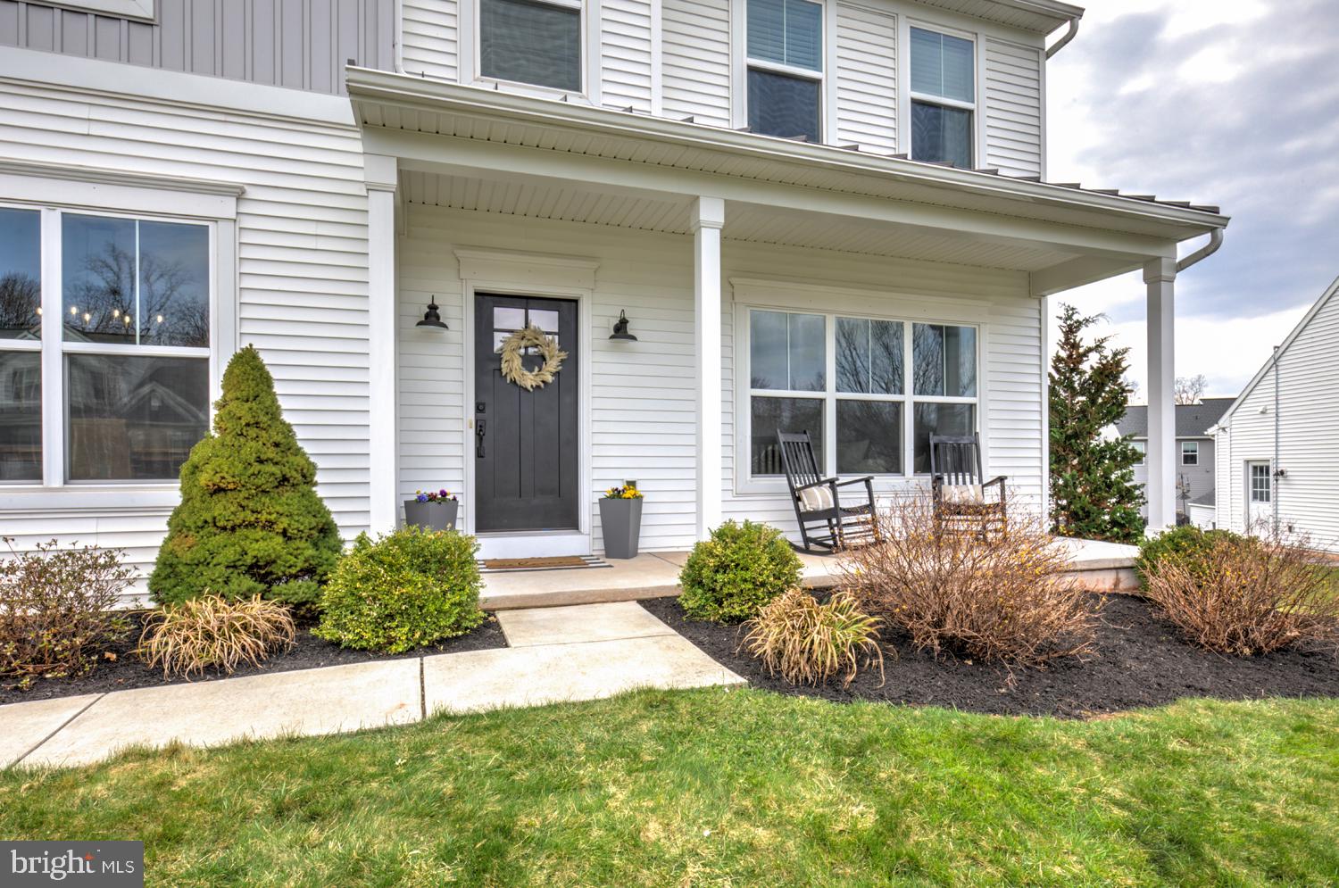 STONEY POINTE - Residential