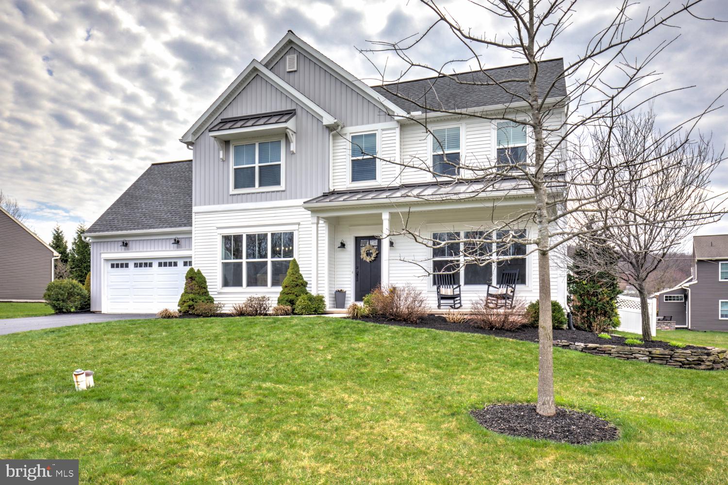 STONEY POINTE - Residential