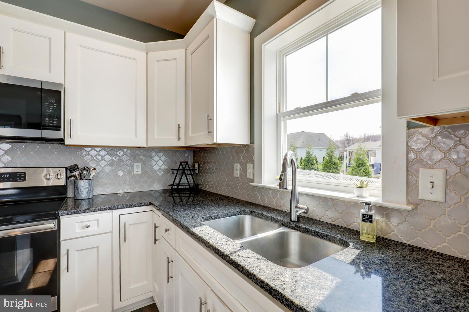 STONEY POINTE - Residential