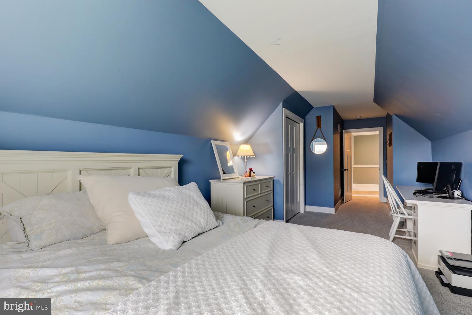 STONEY POINTE - Residential