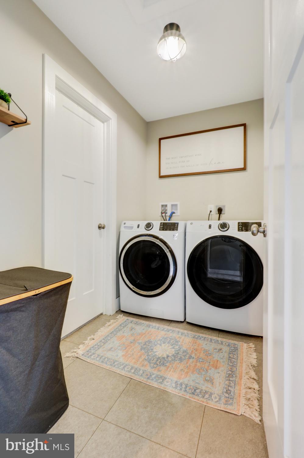 STONEY POINTE - Residential