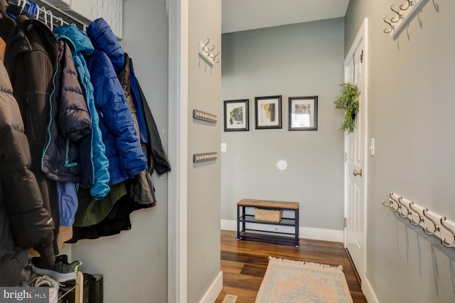 STONEY POINTE - Residential