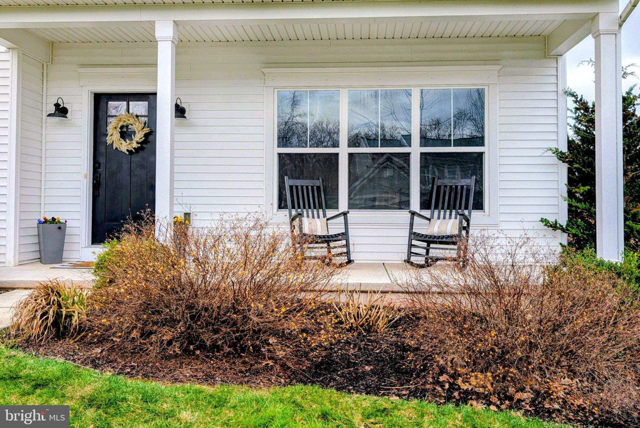 STONEY POINTE - Residential