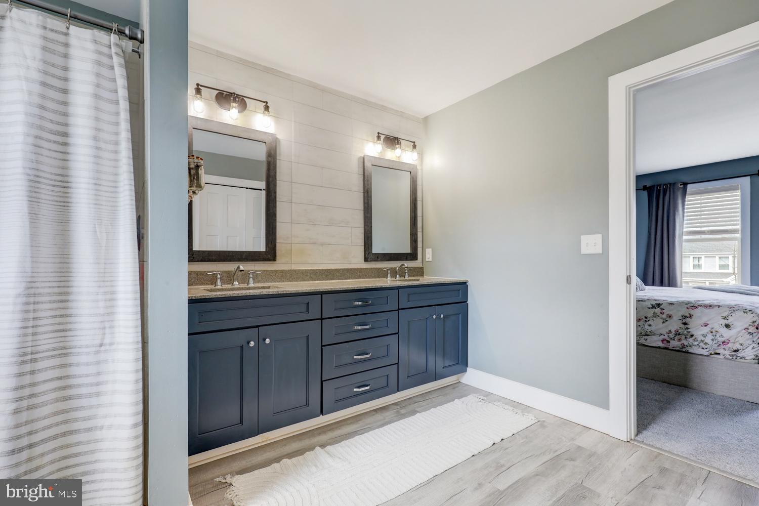 STONEY POINTE - Residential