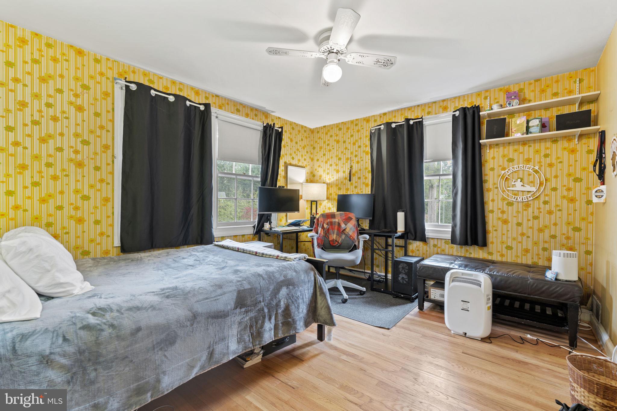 WILLIAMSBURG VILLAGE - Residential