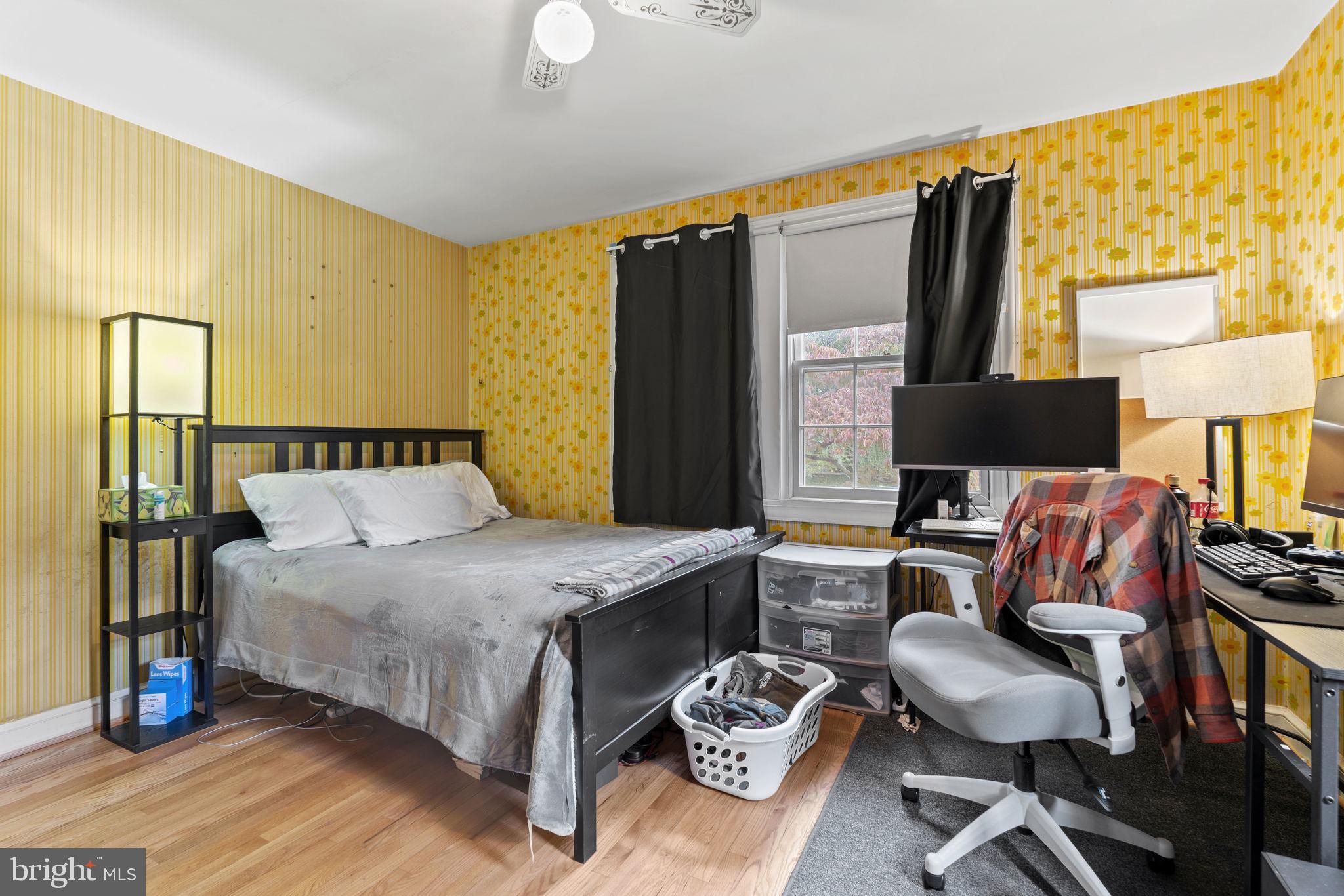 WILLIAMSBURG VILLAGE - Residential