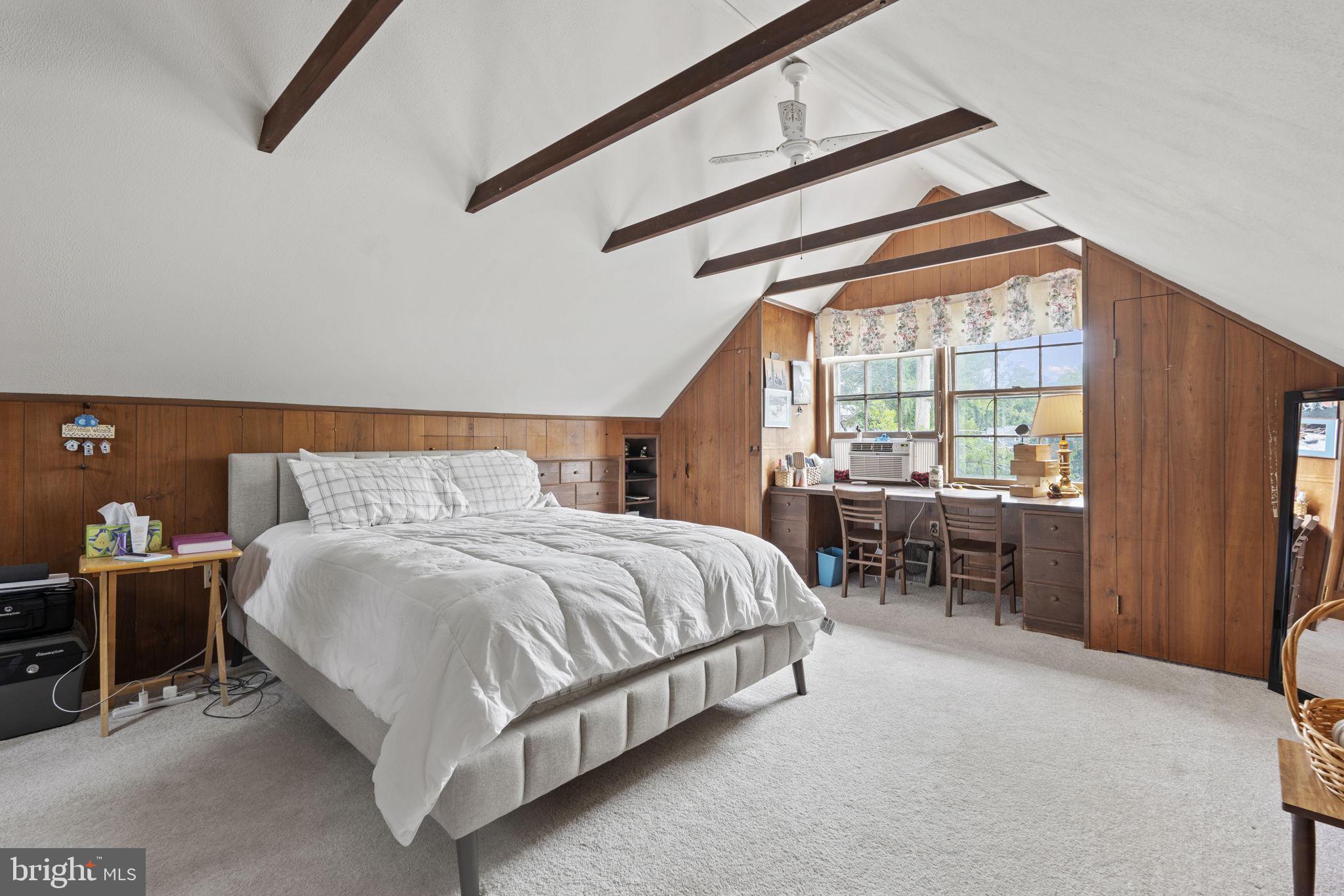 WILLIAMSBURG VILLAGE - Residential